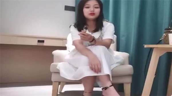 老表探花真实记录：高端会所撩到巨乳美艳人妻 外约实战全程高能